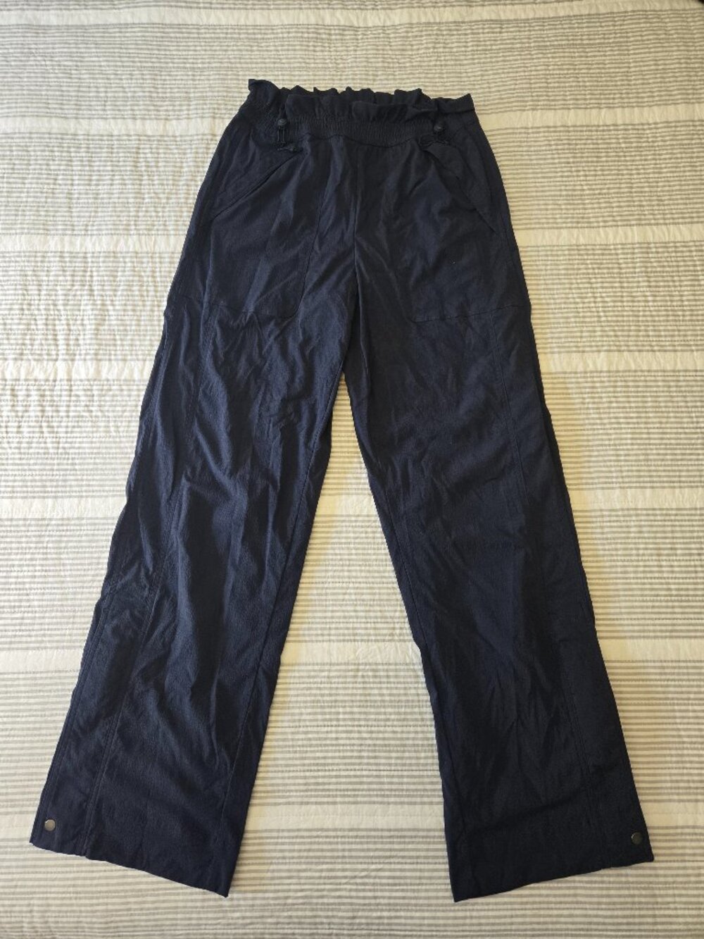 Athleta Trekkie High Rise Parachute Pant